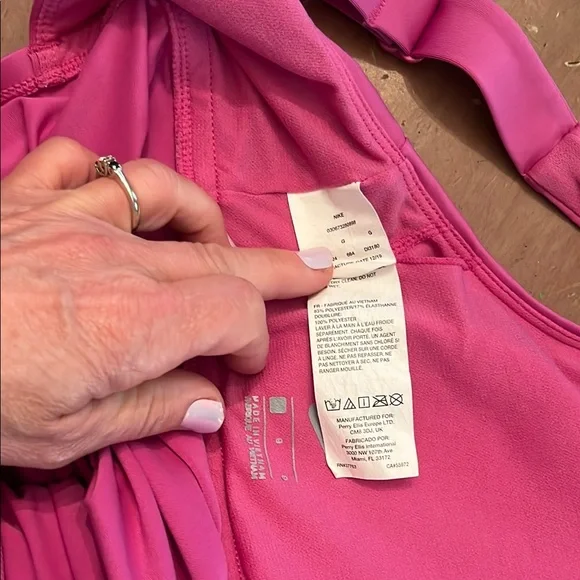 Nike Fuchsia Sports Tankini Top - Picture 2 of 5